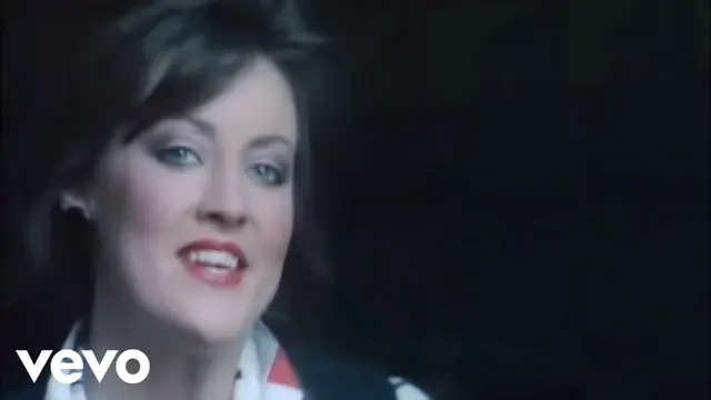 Katrina &amp; The Waves - Walking On Sunshine (Official Music Video)